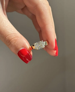 Bague de fiançailles en diamant de laboratoire taille radiant, or jaune 14 carats, solitaire pour femme, bijoux de mariée - Product Image 1