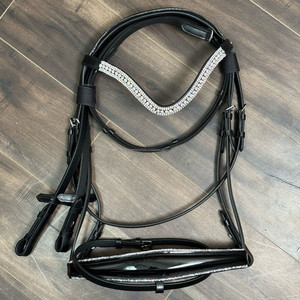 Bride de cheval de luxe en cuir véritable avec bandeau en cristal et muserolle Design anatomique avec casque rembourré et rênes incluses - Product Image 5