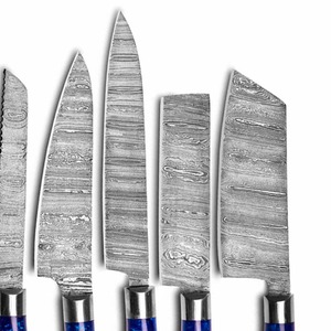 Couteau de cuisine et couteau d'extérieur faits à la main en acier Damas avec manche en bois - Product Image 2