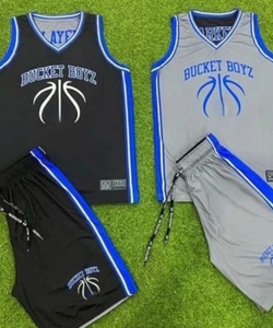 ชุดบาสเก็ตบอล SPORTSWORLD ดีไซน์เฉพาะคุณภาพสูงสำหรับผู้ชาย ระบายอากาศได้ดี แห้งเร็ว ขายส่งเสื้อผ้ากีฬาทุกสี - Product Image 1