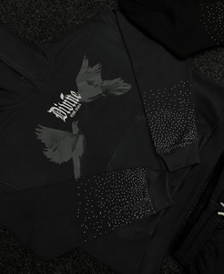 Ensemble survêtement homme avec sweat à capuche et pantalon de jogging, orné de strass, style streetwear épais, deux pièces, avec motif graphique personnalisé - Product Image 6