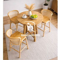 Ensemble de table de bar en teck massif avec un design moderne, construction écologique et durable pour la maison, le bar, le café, les espaces commerciaux