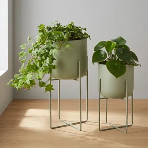 Macetero Metálico Moderno Color Verde Salvia con Soporte Geométrico de Hierro, Maceta Redonda Minimalista para Jardín Interior, Exterior, Patio, Balcón - Product Image 4