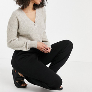 <b>Women's</b> <b>Black</b> High Waist Jogger Sweatpants Loose Fit Full Length Drawstring Closure Side <b>Pockets</b> Solid Color Right Leg Logo - Product Image 5