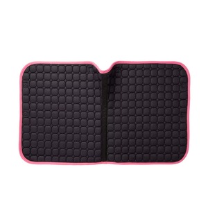 Ensemble d'équitation de haute qualité pour le dressage, tapis de selle en soie vert chasseur avec doublure en maille, bandages de polo, bonnet d'oreille, rembourrage en polyester - Product Image 2