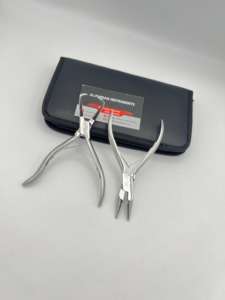 Alicate abridor de microanillos con acabado pulido plateado para extensiones de cabello, acero inoxidable de grado quirúrgico con kit de estuche. - Product Image 6