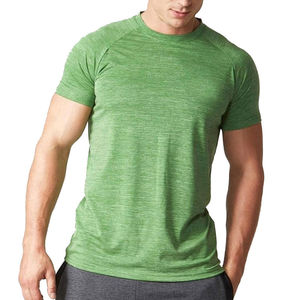 T-shirts de sport personnalisables, respirants, écologiques, à séchage rapide, de haute qualité et à prix raisonnable, fabriqués au Pakistan - Product Image 1