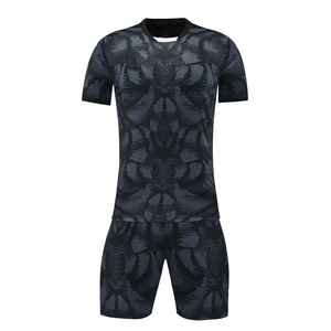Nouvel ensemble de maillots de football personnalisés pour club, en jersey 100 % polyester à col ras du cou, imprimé par transfert thermique, respirant et à séchage rapide, idéal pour l'été - Product Image 1