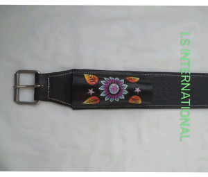 Venta caliente Western Leather Horse Saddle Circunferencia Cinch Accesorio Floral Tooling White Trenzado Diseño Venta al por mayor Productos para caballos - Product Image 3