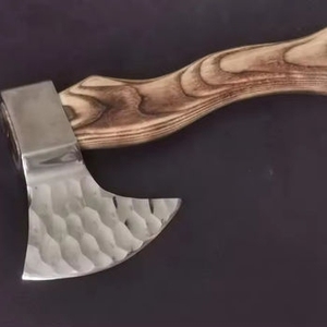 ขวานช่าง ZA DAMASCUS MAKERS ใบมีดเหล็กคาร์บอนขนาด 5 นิ้ว ด้ามไม้ สำหรับผ่าฟืน ตัดต้นไม้ งานไม้ - Product Image 4