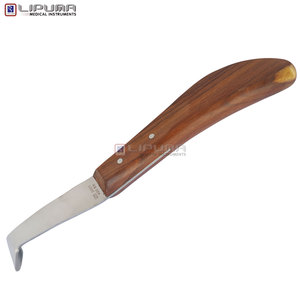 Cuchillo de Herrador LIPUMA TORQ con Mango de Madera y Hoja de Acero Inoxidable, Herramienta Profesional para el Cuidado de Pezuñas de Equinos y Ganado - Product Image 5