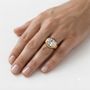 Anillo de Diamante Solitario Moderno East West Cushion 2CT E VS1 con Diamante Cultivado en Laboratorio en Oro Amarillo de 14K, Anillo de Compromiso y Boda - Product Image 3