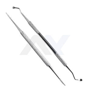 Kit professionnel d'outils pour ongles incarnés, 2 pièces : Repousse-ongles de précision double face en forme de cuillère, Lime à ongles et Nettoyeur de cuticules - Product Image 1