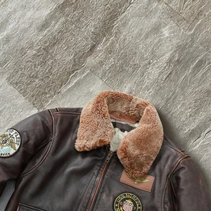 Chaqueta Bomber de Cuero Genuino Marrón Oscuro Desgastado para Hombre con Cuello de Piel Sintética - Product Image 4