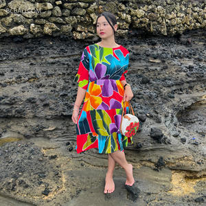 2025 nuevo diseño balinés artesanal rayón playa vestido diseño Floral pintado a mano Original hecho en Bali alta calidad - Product Image 3