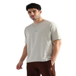 Camiseta de Manga Corta para Hombre, Color Gris Claro, Cuello Redondo, Corte Regular, Algodón Jersey, Estilo Casual, Transpirable, Logotipo Estampado en la Espalda, Anti-Pilling - Product Image 1