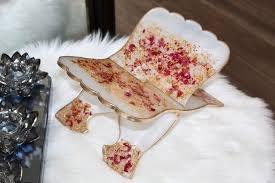 Les designs les plus demandés de supports élégants pour le Coran en résine ajoutent une beauté spirituelle à toute salle de prière ou coin de maison. - Product Image 6