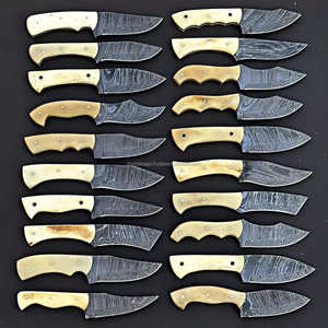 Couteau d'éplucheur en acier damassé OEM de 8 pouces avec magnifique manche en os gravé fait à la main comprenant une feuille de cuir-Ensemble de 20 pièces - Product Image 4