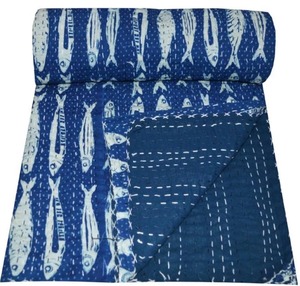 Colcha Kantha india 100% algodón, hecha a mano, reversible, con estampado floral bohemio, manta decorativa, venta al por mayor - Product Image 1