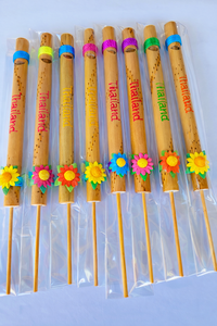 Silbatos Largos de Bambú Clásicos, Juguetes Ecológicos Hechos a Mano con Bambú Natural para Recuerdos/Regalos - Product Image 6