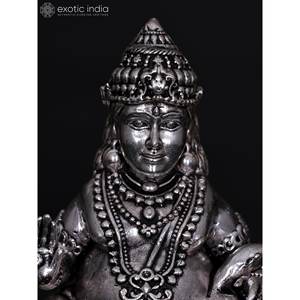 Petite statue en laiton superfine de Lord Kubera Sculpture élégante de plusieurs tailles - Product Image 2