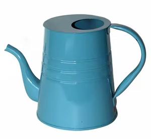 Arrosoir en métal au design élégant avec long bec pour jardin - Product Image 2