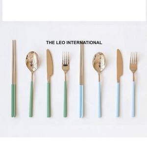 Retro Country High Quality Stainless Steel Metal Cutlery <b>Set</b> With Leafy Design Handle <b>Mirrored</b> Steel Portable Feature - Product Image 2