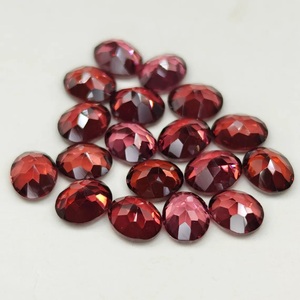 Pierre précieuse grenat du Mozambique scintillant, de forme ovale, naturel, facetté, de qualité supérieure, pour la conception et la fabrication de bijoux - Product Image 2