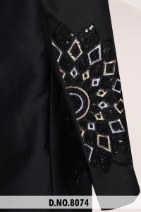Traje Indo-Occidental Geométrico Mandala TR Lachko Negro Jet con Bordado de Lentejuelas Doradas Opacas para Novio - Product Image 5