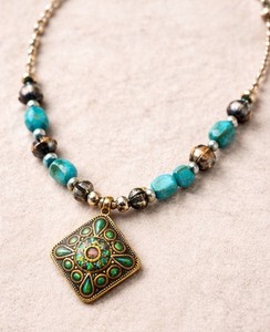 Collar bohemio con piedras de colores – Joyería tribal hecha a mano con cuentas – Collar de joyería bohemia rústica para mujer - Product Image 5