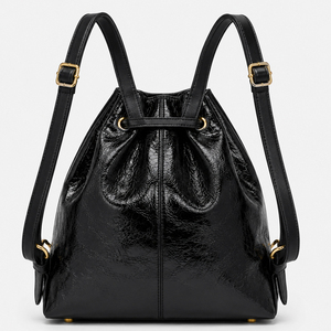 Nuovo <span class=keywords><strong>Zaino</strong></span> <span class=keywords><strong>in</strong></span> <span class=keywords><strong>Pelle</strong></span> Verniciata Lucida Effetto Stropicciato 2026 da Donna, Borsa <span class=keywords><strong>a</strong></span> Secchiello con Coulisse e Dettagli Dorati Scultorei, Borsa <span class=keywords><strong>a</strong></span> Spalla Nera - Product Image 5