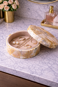 Boîte à bijoux en nacre naturelle, boîte de rangement pour bijoux en pierre faite à la main, organisateur de bijoux décoratif de luxe, cadeau moderne pour elle - Product Image 3