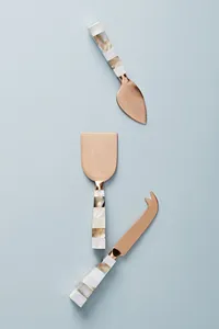 Ensemble de Spatules à Fromage et Beurre Modernes en Or Rose, Lame en Acier Inoxydable avec Manche en Nacre pour Usage Domestique et Hôtelier - Product Image 3