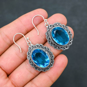 Boucles d'oreilles personnalisées en argent sterling 925 avec topaze bleue créée en laboratoire, 1,9 pouce, bijoux en pierres précieuses faits à la main, boucles d'oreilles fines antiques, cadeau pour femme - Product Image 1