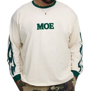 เสื้อยืดแขนยาวผ้าฝ้ายสตรีทแวร์ลายกราฟิกคอตัดสี ผลิตแบบ OEM รับผลิตเสื้อยืดผู้ชายแบบขายส่งและติดฉลากส่วนตัว - Product Image 1