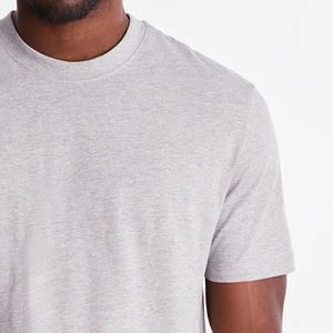 T-shirt décontracté pour homme en matière durable avec finition de couture de qualité supérieure, couleur unie, col rond, manches courtes, décontracté et tendance 2026 - Product Image 4