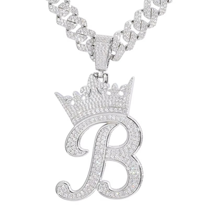 Collar Personalizado de Plata de Ley 925 con Colgante de Letra Estilo Corona de Moissanita de Corte Brillante de Alta Calidad y Cadena de Eslabones Iced, Estilo Hip Hop - Product Image 3