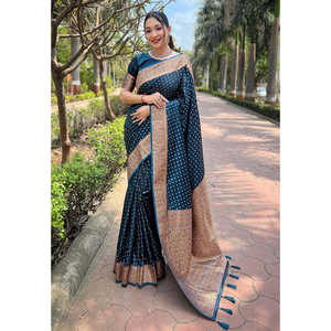 Sari en soie Katan Banarasi bleu foncé Elite Weaves, tissé avec des fils Zari, sari indien traditionnel pour femmes - Product Image 1