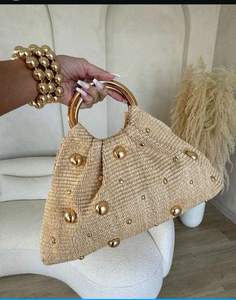 Bolso de Mano Tipo Clutch de Yute con Bordado y Decoración de Cuentas, Hecho a Mano con Piedras de la Mejor Calidad - Product Image 3