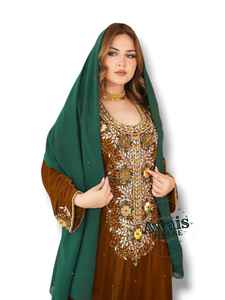 ชุดเดรสยาว 2 ชิ้น แบรนด์ AWAIS HOUSE สำหรับผู้หญิงมุสลิม ดีไซน์เรียบหรู ผ้ากำมะหยี่ประดับลูกปัด ทรงเอไลน์ เหมาะสำหรับงานกลางคืน/งานทางการ ขายส่ง - Product Image 5