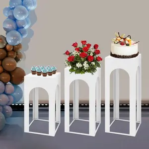 Support à gâteau artisanal en aluminium avec finition laiton martelé, écologique, résistant au four, pour restaurants, cafés, hôtels - Zahid Exports - Product Image 5