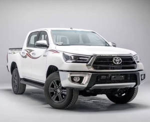 ENVÍO INMEDIATO: Toyota Hilux Doble Cabina 2.7L 2025 Usada - Product Image 1