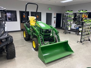 Tracteur Compact 2025 2025R Z135555 Équipement Premium Prêt à l'Exportation - Product Image 3