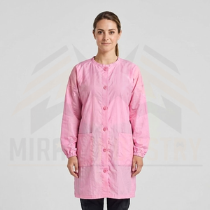 เสื้อสครับแขนยาวสีชมพูสำหรับผู้หญิง พร้อมกระเป๋าด้านหน้า ผ้าโพลีเอสเตอร์กันน้ำ - Product Image 4