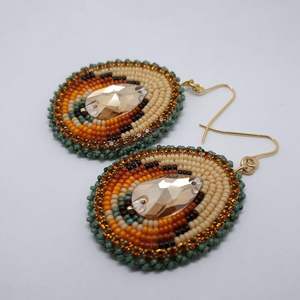 Nuevos Pendientes de Lazo con Cuentas, Accesorios de Joyería Elegantes y Chic, Pendientes de Lazo con Perlas y Cuentas de Mariposa Tricolor - Product Image 2