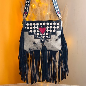 Bolso Cruzado de Piel Genuina Venus Leathers con Diseño Floral y Patrón de Letras, Hecho a Mano, Estilo Western, con Cremallera, Portátil para Viaje - Product Image 1