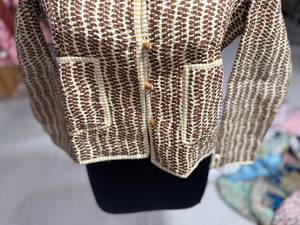Blazer de Algodón para Mujer con Cuello Mao, Manga Larga, Estampado Geométrico, Otoño, Largo Regular, Tejido, Cierre de Botones - Product Image 3