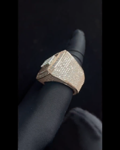 แหวนชื่อสั่งทำแบบ Iced Out ประดับเพชร VVS มอยส์ซาไนต์ สำหรับผู้ชาย เงินแท้ 925 ผ่านการทดสอบ - Product Image 3
