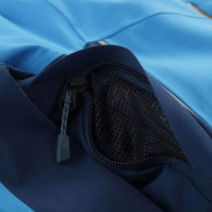 Chaqueta cortavientos de invierno para mujer, personalizada al por mayor, de poliéster y spandex, softshell, resistente al viento y al agua, con forro polar cálido. - Product Image 6