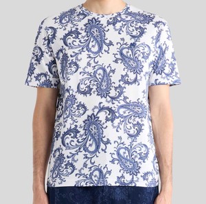 Camiseta Sublimada Transpirable con Diseño Estampado Liso, Colores Vibrantes y Retención de Color para una Calidad Duradera - Product Image 3